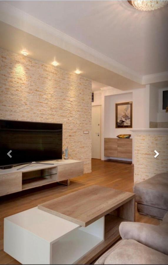 Апартаменти Przno Apartman White Star Екстер'єр фото